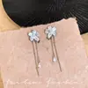 Brincos de Zircônia Gelo Menta Flor de Gelo Japoneses e Coreanos para Mulheres, Brincos com Franjas de Design Nicho Primavera e Verão, Novos Modelos de Brincos 2026
