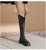 Botas de plataforma marrones en forma de V para mujeres menudas, botas largas de suela gruesa, botas altas de equitación otoño/invierno 2026, botas hasta la rodilla