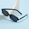 Gafas de Sol Rectangulares de Estilo Retro Simple con Diseño de Varillas Único, Versátiles para el Uso Diario y los Trayectos al Aire Libre