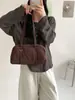 Bolsa Almohada Boston Ligera Rellena de Algodón Otoño/Invierno 2026, Estilo Coreano, Gran Capacidad, Estilo Casual Simple, Bolso de Hombro Único para Debajo del Brazo