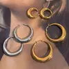 Brincos de Argola Redondos de Metal para Mulheres, Design de Nicho, Luxo Acessível de Alta Qualidade, Brincos de Argola Lisos Exagerados Simples e Elegantes Europeus e Americanos