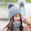 Gorro de Punto Gorro de Lana para Mujer 2025 Otoño e Invierno Nuevo Estilo Coreano Versátil Cálido Cómodo Grueso con Pom-Pom Venta al por Mayor