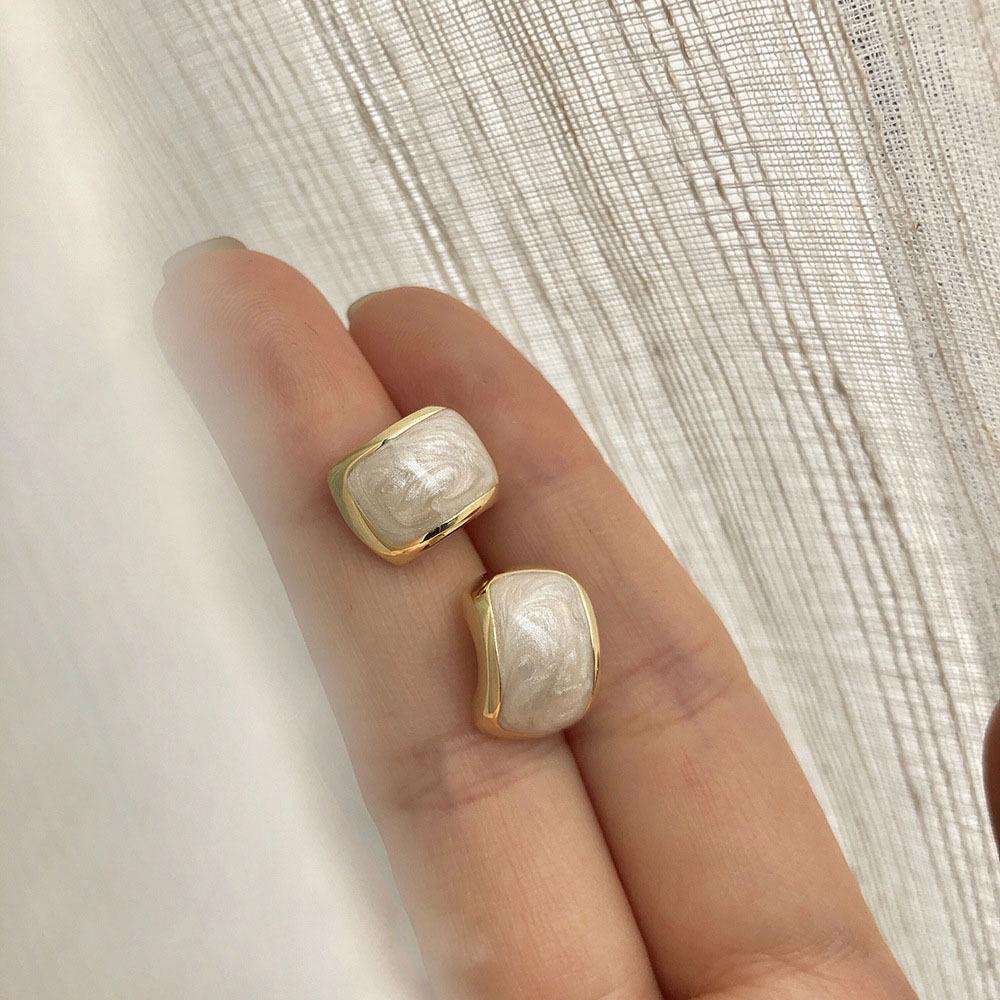 O1CN01Dcfzz11nL1azJy22R_!!2883