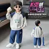 Traje deportivo de primavera para niños 2026 nuevo elegante sudadera con cuello alto y conjunto de dos piezas para niños mayores