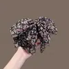 Grampo de Cabelo Elegante Floral Retrô 2026 com Toque de Luxo, Presilha de Cabelo Moderna Estilo Luxo Leve, Acessório de Cabelo Versátil para a Parte de Trás da Cabeça