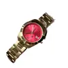 Reloj de la Reina Madre Occidental Nuevo Rojo Rosa Azul Hielo Banda de Acero Esfera Pequeña Reloj de Pulsera de Cuarzo Banda de Acero Reloj para Mujer Color Pitahaya