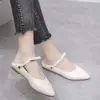Sapatos rasos de uso duplo para mulheres, novo modelo outono 2026, mocassins bico fino, sapatos femininos de couro macio de sola macia, sapatos pequenos de couro slip-on