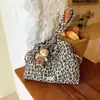 Bolsa de mão estrelada estilo coreano Shuai Mi Jia para mulheres, bolsa de ombro moderna de grande capacidade, bolsa de compras casual com estampa de leopardo