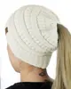 2022 Otoño e Invierno Europa y Estados Unidos Nuevo sombrero de lana tejido vacío con etiqueta CC sombrero para coleta sombrero con joyas fabricantes en stock