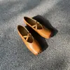 656-1 Sapatos Quadrados de Primavera e Outono Alta Qualidade Couro Bovino Lavado Sapatilhas Ultramacias para Mulheres