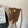 Bolso Versátil de Celebridad de Internet Simple de Alta Gama 2026 Nuevo Otoño e Invierno Casual Retro Mate de un Solo Hombro Cubo Bolso para Mujer