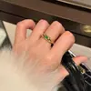 Anillo de Estrella Esmeralda de Lujo Ligero de Gama Alta Diamante Destellante Nicho Exquisito Simple Moda Nacional Nuevo Chino Anillo para Dedos Apilables