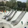 Tobogán combinado de panel plano de acero inoxidable para exteriores con orificios para taladrar, tubos de escalada y túneles para instalaciones de juegos infantiles en jardines de infancia y áreas residenciales