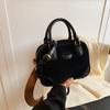 Bolso Boston popular de este año, bolso de axila de gran capacidad para mujer, nuevo bolso de hombro tipo almohada retro mate para mujer 2024