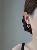 Brincos com Textura de Pontos e Linhas Design de Nicho Luxo Leve Toque de Alto Padrão Ear Cuffs Temperamento Acessórios Femininos Presente