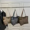 Bolsa de Mão Retrô Bolsa Feminina 2025 Nova Xadrez Versátil Bolsa de Ombro para Trabalhador de Escritório Bolsa de Braço para o Dia a Dia Bolsa para Sogra
