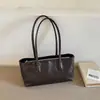 2026 Nova Bolsa de Ombro Único de Alta Qualidade para o Dia a Dia Feminina Bolsa de Braço Versátil Retro Bolsa de Mão Tendência Feminina em Couro com Cera de Abelha