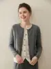 2025 Nuevo Cárdigan de Cachemira de Dos Piezas Falsas con Bloques de Color Suéter de Cuello Redondo para Mujer Chaqueta de Punto de Lana de Contraste Otoño e Invierno