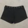 Verano Calle Alta Retro Estilo Ins Moda Simple Estilo Gótico Sexy Color Sólido Pantalones Cortos Casuales para Mujer con Decoración de Remaches