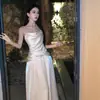 Vestido Blanco de Luna de Gama Alta, Vestido Blanco de Tirantes de Satén Francés, Elegante Vestido Irregular Plisado, Vestido de Cumpleaños