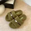 Pantuflas metálicas de una tira para mujer, nuevo estilo de felpa de alta gama, otoño/invierno 2026, con hebilla, adecuadas para usar con vestidos, pantuflas de algodón, tacón bajo