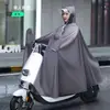 Capa de Chuva Elétrica à Prova d'Água para Veículo com Painel Transparente, Poncho de Motocicleta para Adultos de PVC para Duas Pessoas Venda por Atacado
