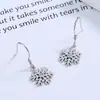 Aretes de Copo de Nieve Hueco de Plata, Aretes de Estilo Corto Simples y Frescos, Versátiles y Elegantes, Diseño Minimalista, Aretes de Nicho para Mujer