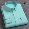 Camisa Oxford Lavada 100% Algodão Masculina Jovem Manga Longa Casual Cor Sólida Slim Fit Bolso na Lapela Camisa Masculina