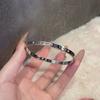 Pulsera de Diamantes Micro-incrustados de Lujo Ligero y Sensación de Alta Gama para Mujer, Pulsera Sencilla de Moda de Acero de Titanio que no se Decolora, para Pareja, Combinable con Todo, Primera Joya