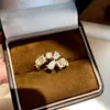 Cluster de Flores de Strass Zircônia Gota d'Água Anel Aberto Redondo Quadrado Simples Moda Anel para Dedo Indicador Versátil Exquisito Joia de Mão