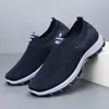Tênis Casuais Masculinos Respiráveis Flyknit Slip-on Solado Macio Antiderrapante Tênis Esportivos Leves Confortáveis para Primavera e Verão