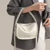 Bolsas para Mujer 2026 Nuevo Estilo Bolsas para Mujer Otoño e Invierno Bolso de Hombro Cruzado de Cuero Genuino Bolso de Axila Tipo Almohada de Gama Alta