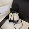 Bolso Cubo de Moda Transfronterizo de Tendencia, Nuevo Bolso Cruzado de Hombro de Nicho de Comercio Exterior, Bolso de Mano para Mujer, Versátil