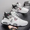 Nuevos Zapatos de Hombre para Primavera 2026 Transpirables de Caña Alta Tendencia Versátiles Suela Gruesa Casual Tipo Papá para Hombres