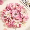 50 Flores Artificiales Mezcladas con Kit de Materiales DIY, Cabezales de Flores de Seda, Coronas de Flores Hechas a Mano, Soportes para Faldas, Flores Falsas para Decoraciones de Boda