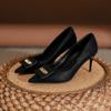 Sapatos de Salto Alto Bico Fino Cor Nude para Mulheres, Scarpins de Salto Fino Boca Rasa, Adequados para o Trabalho, Ambiente Profissional e Encontros, Fornecimento Direto da Fábrica, Dropshipping de Peça Única