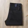 Pantalones casuales ajustados rectos pequeños de hombre de lyocell fino de seda helada transpirables suaves con caída de alta gama color gris oscuro para hombre