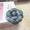 Novo Broche de Camélia, Broche Versátil de Casaco de Alta Qualidade Estilo Chanel, Broche Luxuoso de Seda Primavera e Verão Atacado
