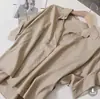 Camisa Retrô Estilo Hong Kong de Manga Curta para Mulheres Verão 2025 Novo Estilo Versátil Camisa Branca Solta Manga Morcego Gola Top