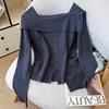 Suéter de Tricô Brilhante com Babados Feminino Outono/Inverno 2026 com Botões Decorativos, Gola Quadrada, Manga Longa, Adequado para Usar em Camadas ou como Peça Externa