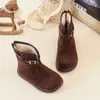 Botas de Neve Baixas Estilo Coreano para Meninas Botas Curtas Novo Estilo Inverno 2025 Botas Quentes de Algodão com Forro de Lã Botas de Neve Peludas de Uso Duplo