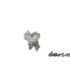 Super Hada Exquisita Flor de Metal Clip para Hueso de Oreja Sin Perforar Exquisito Pequeño Simple Versátil Estilo Genial Pendientes Nuevo Estilo