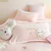 Angelito Conejito Niña Corazón 230g Terciopelo de Leche Cama Juego de Cuatro Piezas Funda Nórdica Bordado Parche Invierno Cálido Terciopelo Engrosado