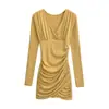 Vestido Sexy de Chica Caliente con Cuello en V Profundo Plisado Cubre Caderas de Manga Larga Otoño Nuevo Cintura Ajustada Falda Básica