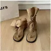 Botas Western Versáteis de Bico Aberto Estilo Novo Primavera e Verão 2026 Sapatos Romanos com Cadarço de Salto Baixo Sandálias Femininas Espinha de Peixe