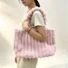 Bolso de Felpa para Mujer Otoño e Invierno Nuevo Moda Bolso de Hombro Tote Gran Capacidad Bolso Peludo Multicolor Venta al por Mayor en Stock