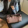 Bolsa grande de camurça para axila feminina, nova bolsa tote de mão vintage 2026, bolsa de ombro de grande capacidade para o dia a dia