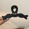 2026 Nuevo Modelo Pinza de Garra Simple Versátil Mate Accesorio Elegante para el Cabello para Peinado de Moño Pinza Tiburón Pasador de Moda Tocado