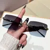 Nuevas Gafas de Sol Estilo Europeo y Americano Ins Mismo Estilo Xiaohongshu Patilla con Remache Montura Cuadrada Gafas de Sol Moda para Mujer Gafas de Sol Metálicas Sin Montura