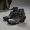 Jiezhou 2026 Otoño Nuevo Estilo Piel de Vaca Capa Superior Tacón Grueso Correa de Hebilla Botas Vaqueras de Nicho con Diseño Artístico Zapatos de Mujer